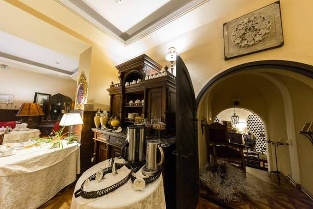 Grand Boutique Hotel Bukarest Exterior foto