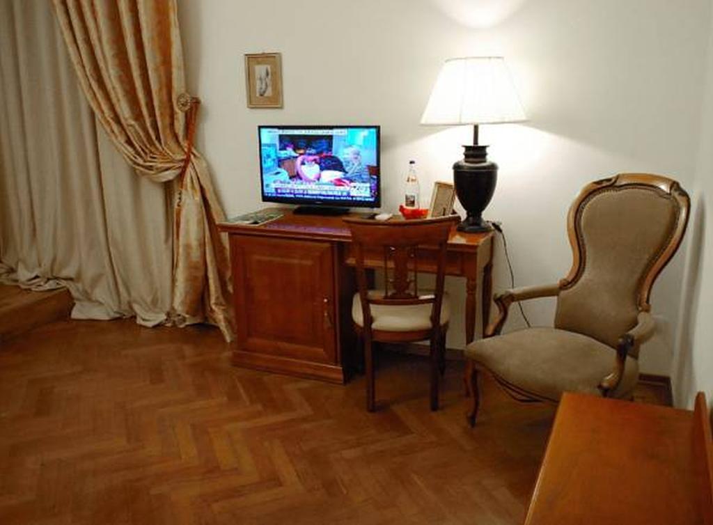 Grand Boutique Hotel Bukarest Exterior foto