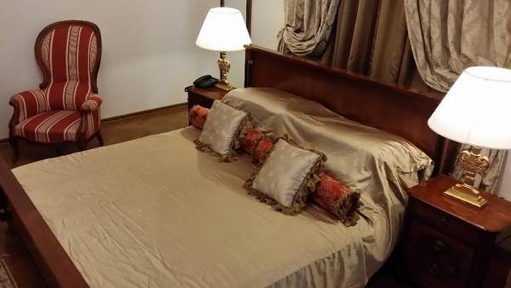 Grand Boutique Hotel Bukarest Exterior foto