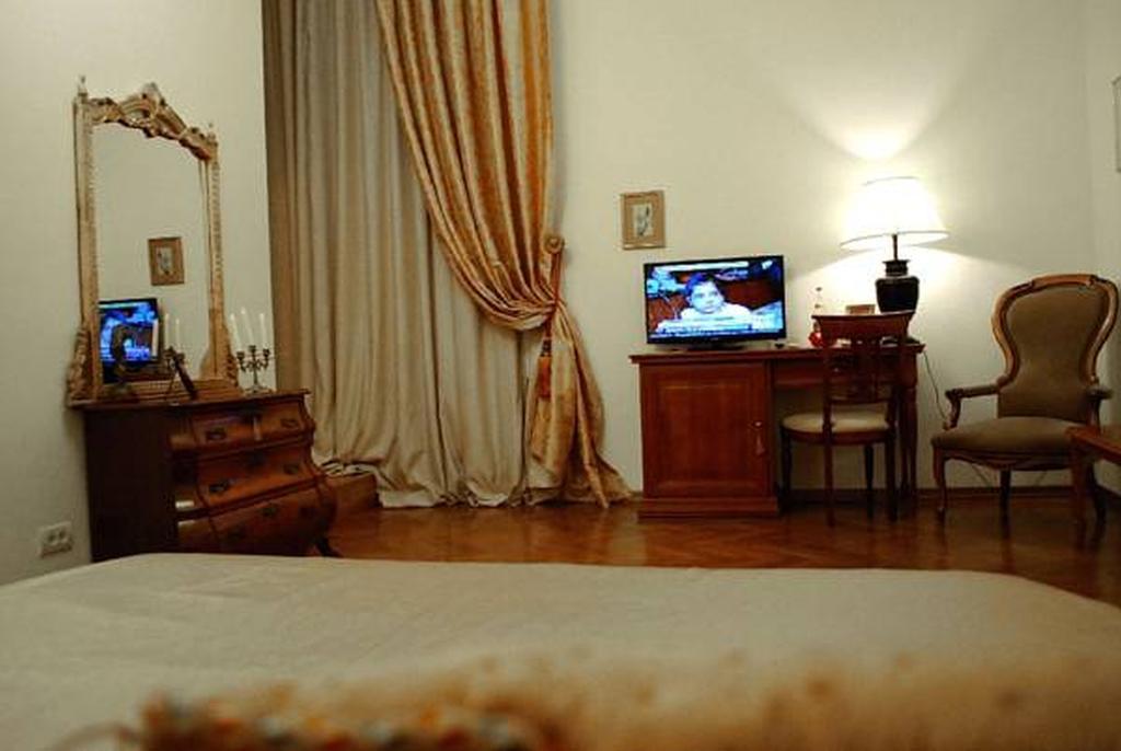 Grand Boutique Hotel Bukarest Exterior foto